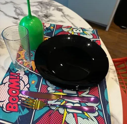 아파트 Game Over Magenta